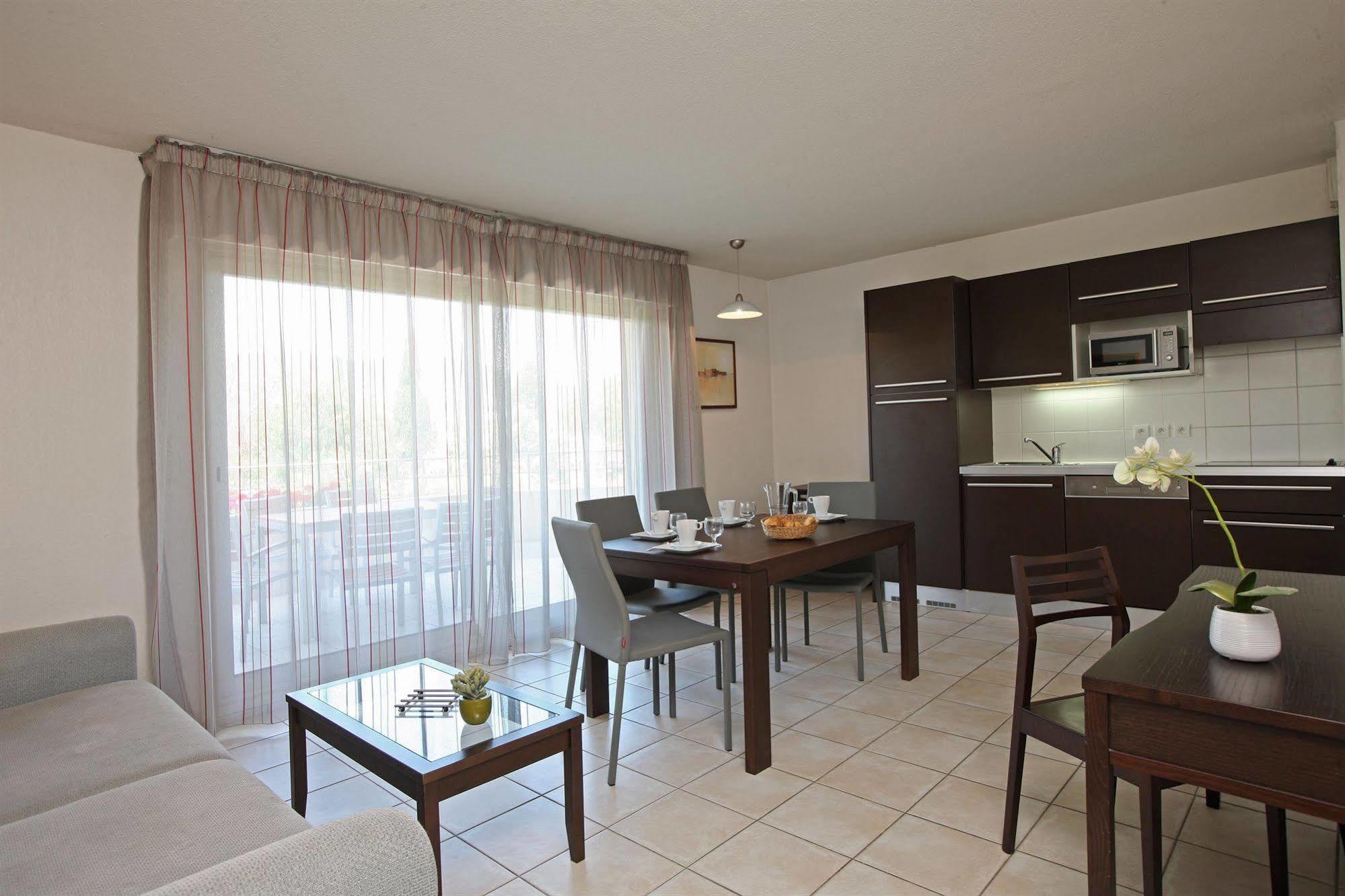 Aparthotel Le Rivage Mandelieu Exterior foto